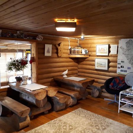 Laetasenonmajat Hotel Enontekiö Екстериор снимка